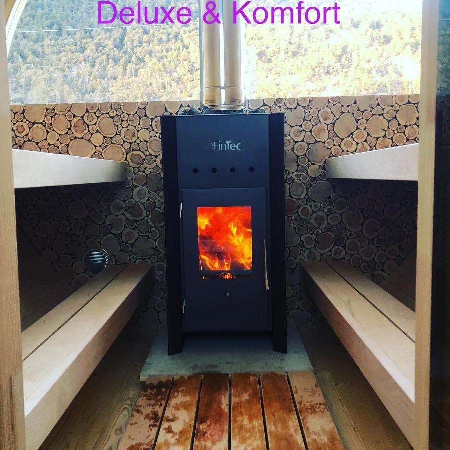 Deluxefort Fuer 10 Gaeste Mit Eigenem Whirlpool Und Fasssauna Imst Exterior photo