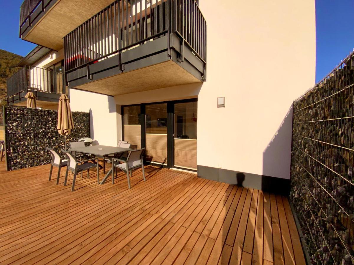 Deluxefort Fuer 10 Gaeste Mit Eigenem Whirlpool Und Fasssauna Imst Exterior photo