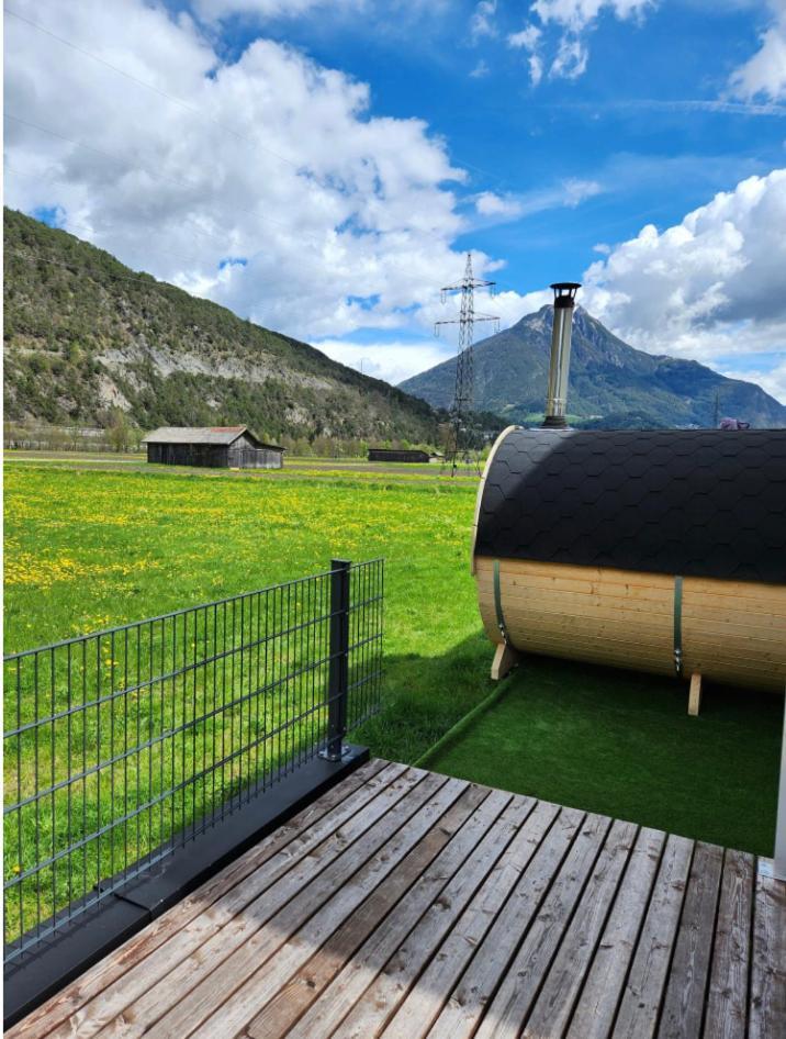 Deluxefort Fuer 10 Gaeste Mit Eigenem Whirlpool Und Fasssauna Imst Exterior photo
